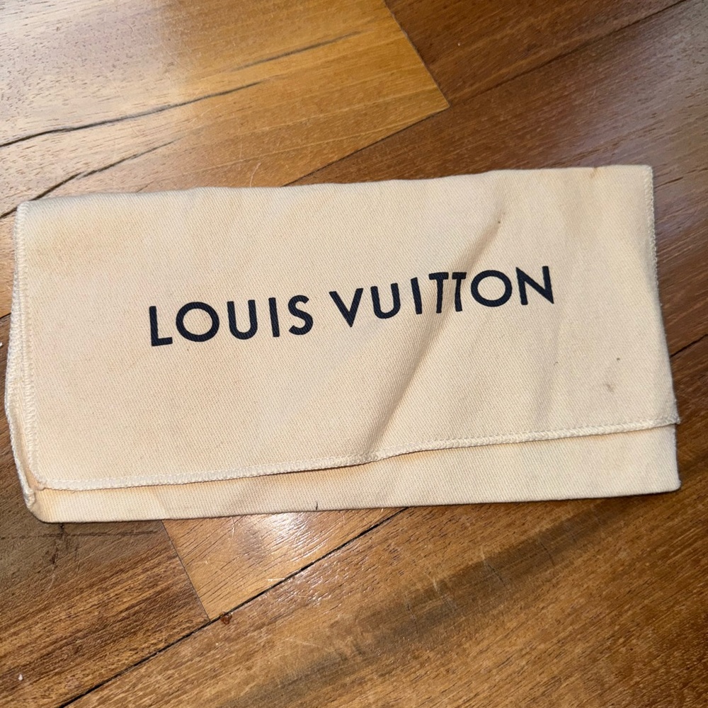 Louis Vuitton Wallet dust bag